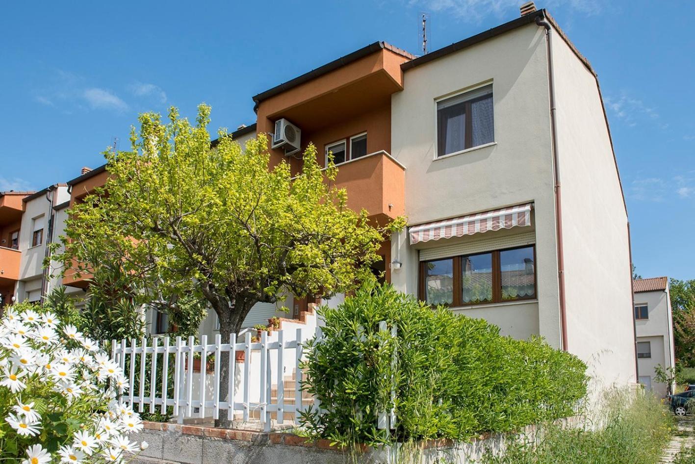 Borgo San Lorenzo Sirolo Exteriör bild